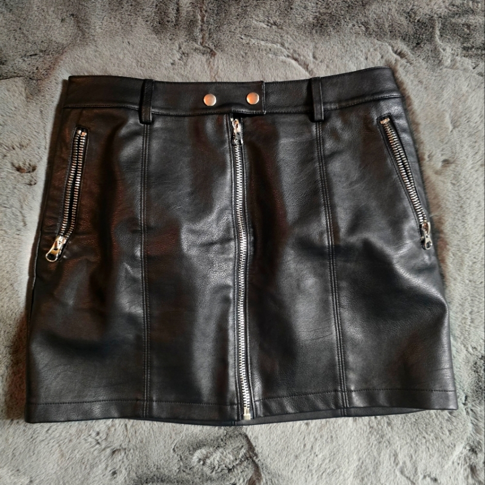 Leather skirt